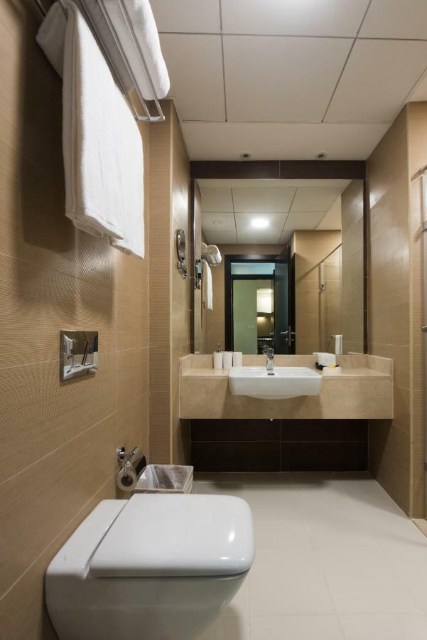 Fantastay Sparkle Tower One Bedroom Suite Marina View 迪拜 外观 照片