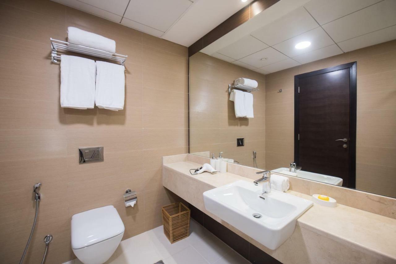 Fantastay Sparkle Tower One Bedroom Suite Marina View 迪拜 外观 照片