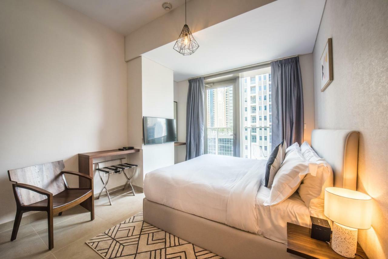 Fantastay Sparkle Tower One Bedroom Suite Marina View 迪拜 外观 照片